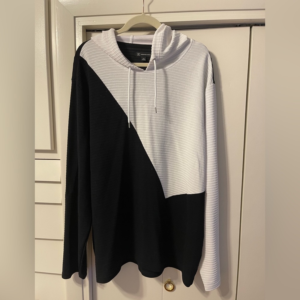 Black and white ribbed hoodie